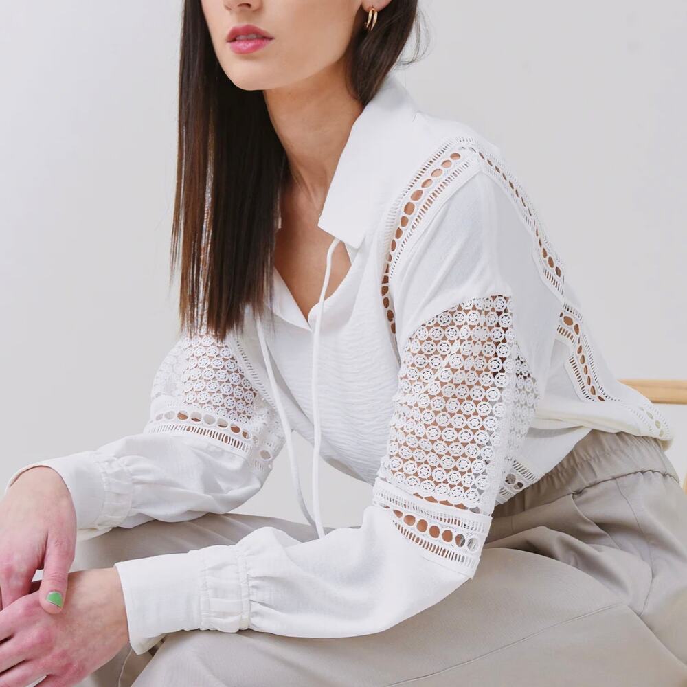 BROCHU WALKER Relaxed Eyelit Lace Trim Collar Blouse Small White L/S Whimsy